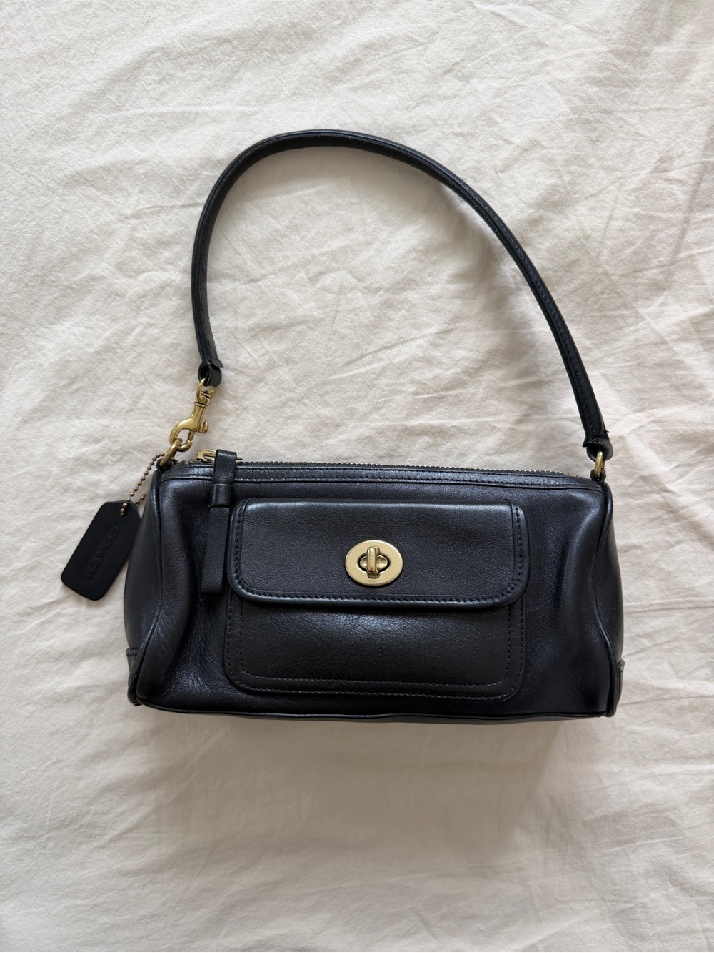Coach Penelope Demi 9712 Black Leather Turnlock Shoulder Bag